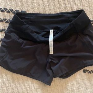 Lululemon Speed Up short